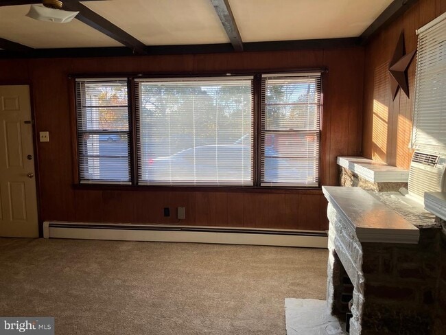 1028 Mantua Pike in Wenonah, NJ - Building Photo - Building Photo