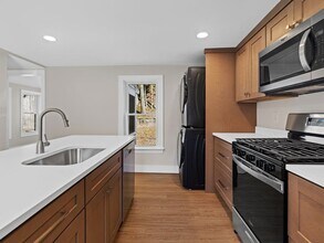 40 Cedar St in Wellesley, MA - Building Photo - Building Photo
