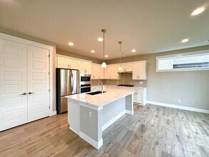 20811 9th Pl W in Lynnwood, WA - Building Photo - Building Photo