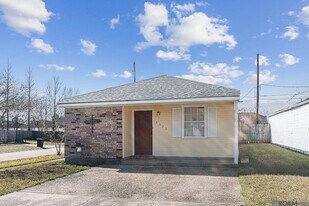 8578 Longwood View Ave, Unit 018-5 in Baton Rouge, LA - Building Photo