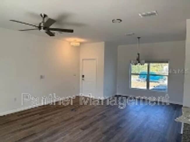 7379 Helliwell St in North Port, FL - Building Photo - Building Photo