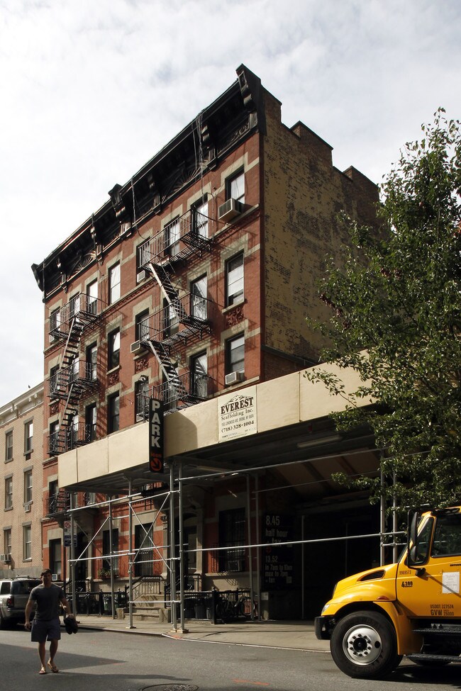 204 E 32nd St in New York, NY - Foto de edificio - Building Photo