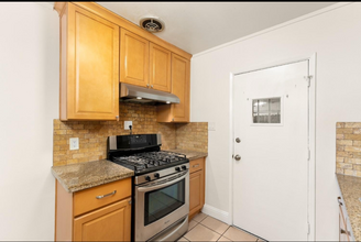 2425 Edison Ave in Sacramento, CA - Building Photo - Building Photo