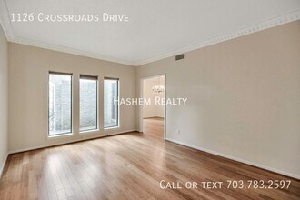 1126 Crossroads Dr in Houston, TX - Building Photo - Building Photo