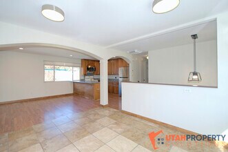 3896 W Tuscaloosa Way in West Jordan, UT - Building Photo - Building Photo