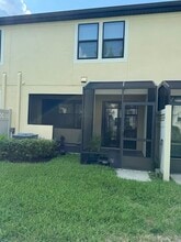30086 Southwell Ln in Zephyrhills, FL - Building Photo - Building Photo