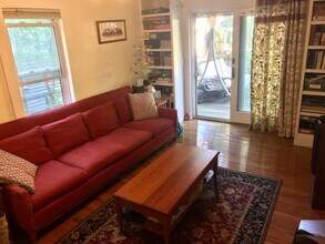 59 Reed St, Unit T in Cambridge, MA - Foto de edificio - Building Photo
