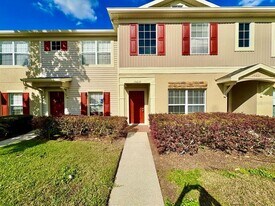 15619 Stable Run Dr in Spring Hill, FL - Building Photo