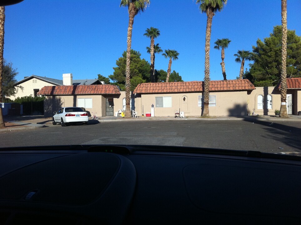 1372 Pattee Cir, Unit B in Las Vegas, NV - Building Photo