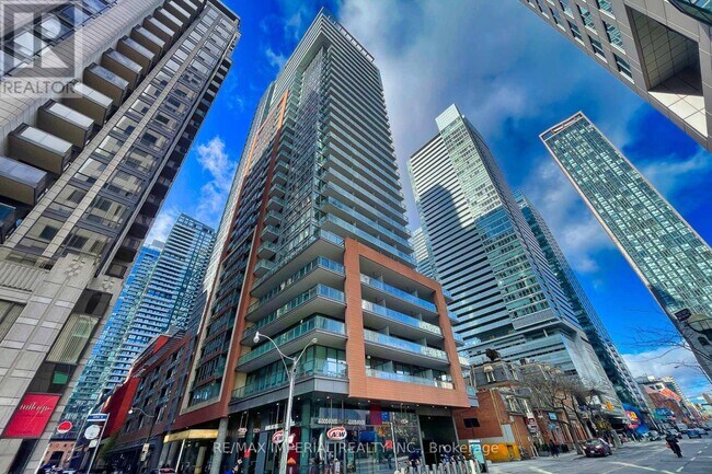 property at 8-318 Mercer St