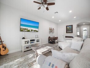 15780 Portofino Springs Blvd in Ft. Myers, FL - Building Photo - Building Photo