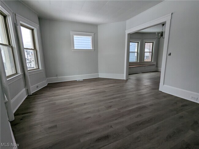 property at 1463 W 84th St