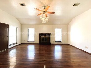 5804 Republic Dr in Oklahoma City, OK - Building Photo - Building Photo