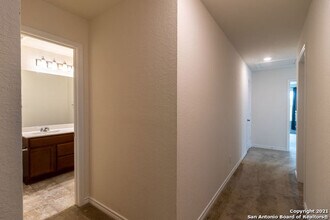 3042 Comanche Crossing in San Antonio, TX - Building Photo - Building Photo