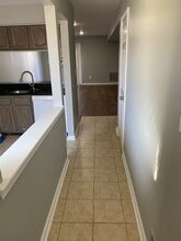 2104 Woodbridge Commons Way, Unit 2104 in Iselin, NJ - Building Photo - Building Photo