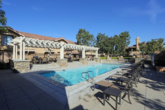 Eastridge Apartment Homes in Orange, CA - Foto de edificio - Building Photo