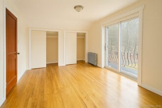 560 State Rte 44 55 in Highland, NY - Building Photo - Building Photo