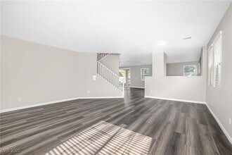 11273 Accademia Ct in Las Vegas, NV - Building Photo - Building Photo