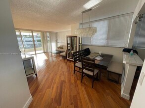 6422 Collins Ave in Miami Beach, FL - Building Photo - Building Photo