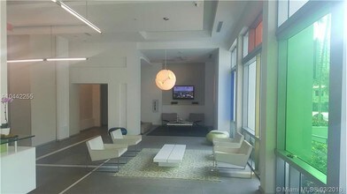 333 NE 24th St-Unit -1901 in Miami, FL - Building Photo - Building Photo