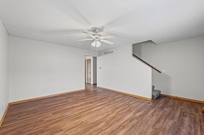 224 Crossing Dr in Normal, IL - Building Photo - Building Photo