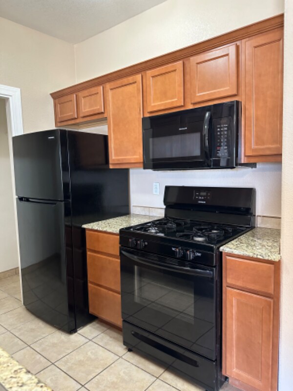 6325 Reynolds Dr in Las Cruces, NM - Building Photo - Building Photo