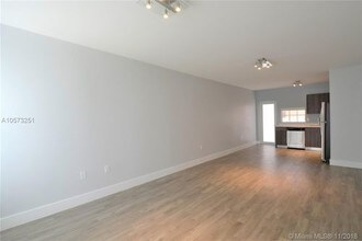 331 85th St-Unit -6 in Miami Beach, FL - Building Photo - Building Photo