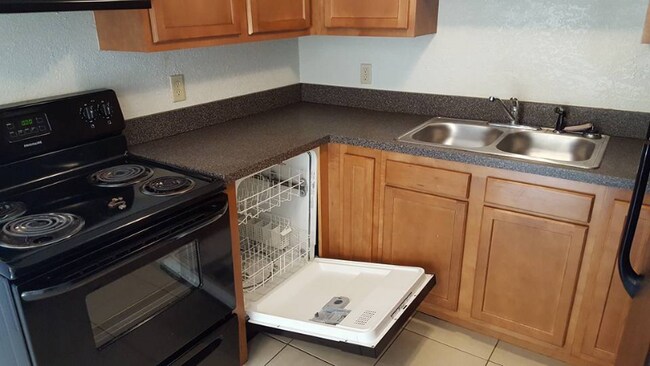 1301 5th St N-Unit -1301 in Jacksonville Beach, FL - Building Photo - Building Photo