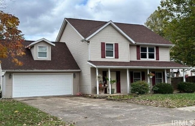 3221 Reba St