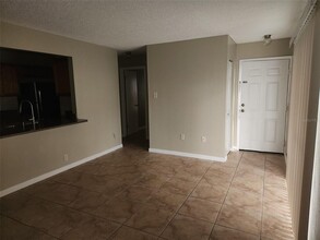 3846 Bay Club Cir in Kissimmee, FL - Building Photo - Building Photo