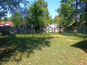 1003 Walker St in Paragould, AR - Building Photo - Building Photo