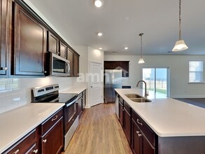 5222 Virtue Ave in Murfreesboro, TN - Foto de edificio - Building Photo