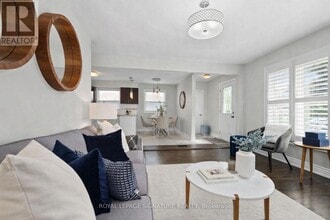 621 Wychwood St in Oshawa, ON - Building Photo - Building Photo