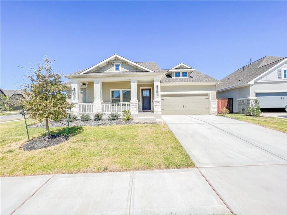925 Rabbit Brush Rd in Leander, TX - Building Photo