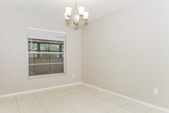 2315 Bay Leaf Dr in Orlando, FL - Building Photo - Building Photo