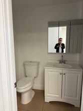 7466 Girard Ave, Unit 7442-A in San Diego, CA - Building Photo - Building Photo