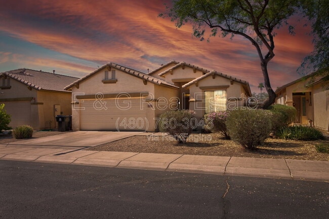 17228 W Elm St