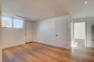 131 25th St in San Diego, CA - Building Photo - Building Photo