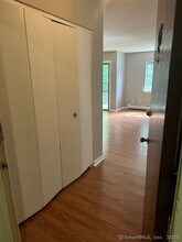 925 High Path Rd in Windsor, CT - Building Photo - Building Photo