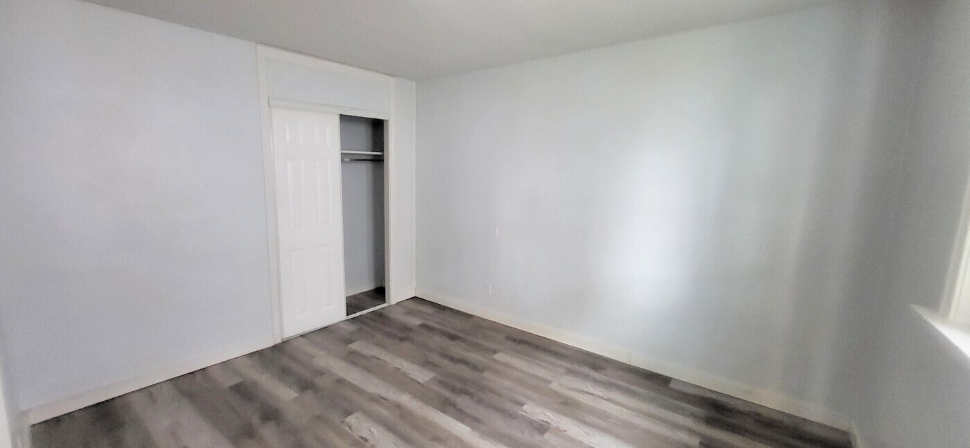 1223 Michigan Ave in Fort Wayne, IN - Building Photo