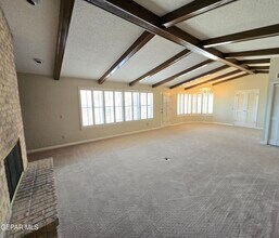 316 Barbaree Dr in El Paso, TX - Building Photo - Building Photo