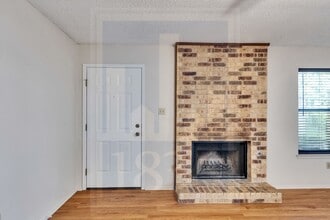 3002 Breeze Terrace in Austin, TX - Building Photo - Building Photo