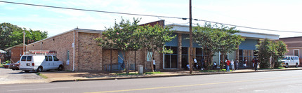 600 Poplar Ave in Memphis, TN - Building Photo - Building Photo