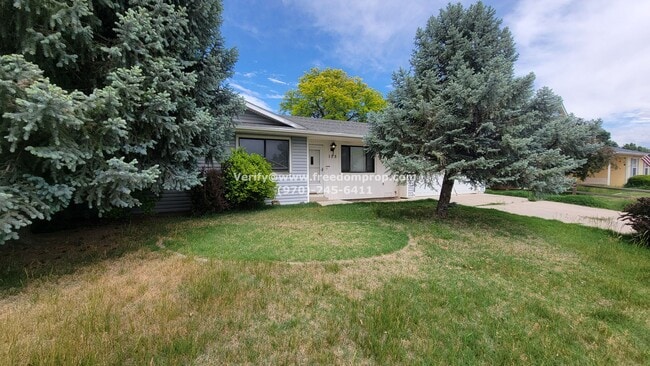 property at 175 Applewood Dr