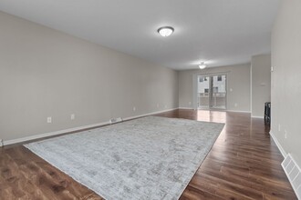 W6155 Aerotech Dr in Appleton, WI - Building Photo - Building Photo