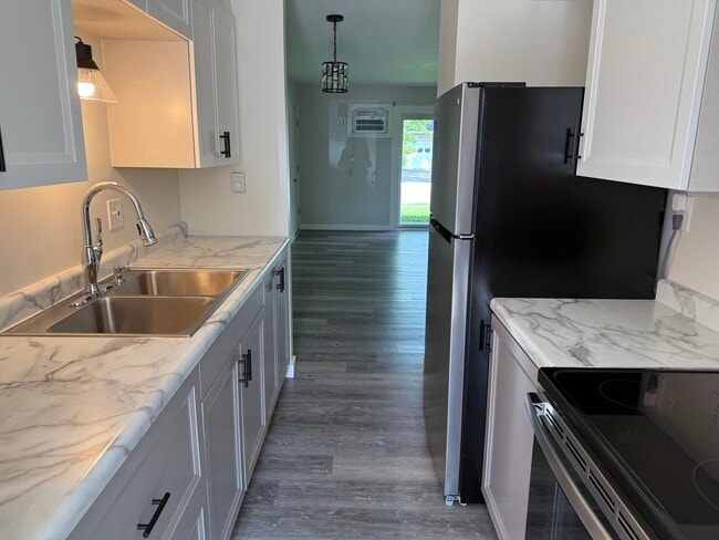 property at 108 S 3rd Ave