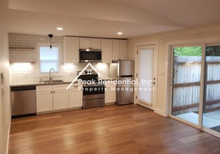 4509 Riverside Blvd in Sacramento, CA - Building Photo - Building Photo