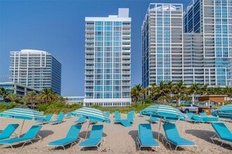 6899 Collins Ave, Unit 1507 in Miami Beach, FL - Building Photo - Building Photo