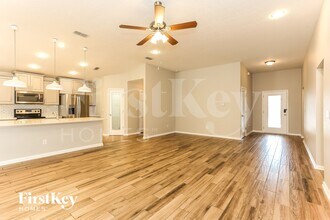 4145 Emilio Ln in Jacksonville, FL - Building Photo - Building Photo