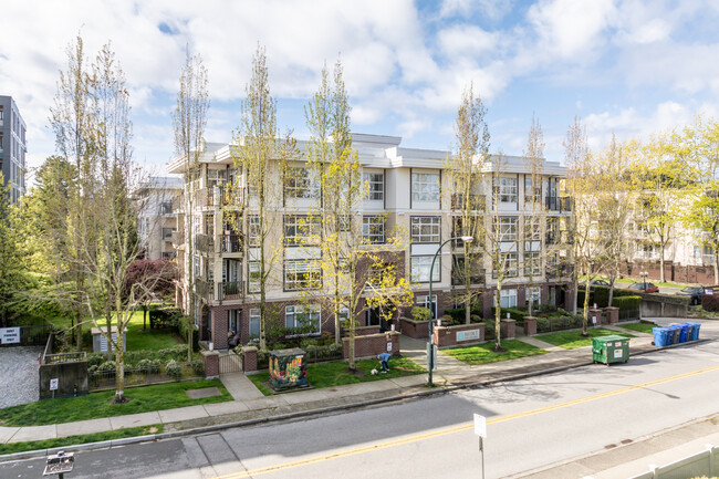 MINT in Surrey, BC - Building Photo - Building Photo